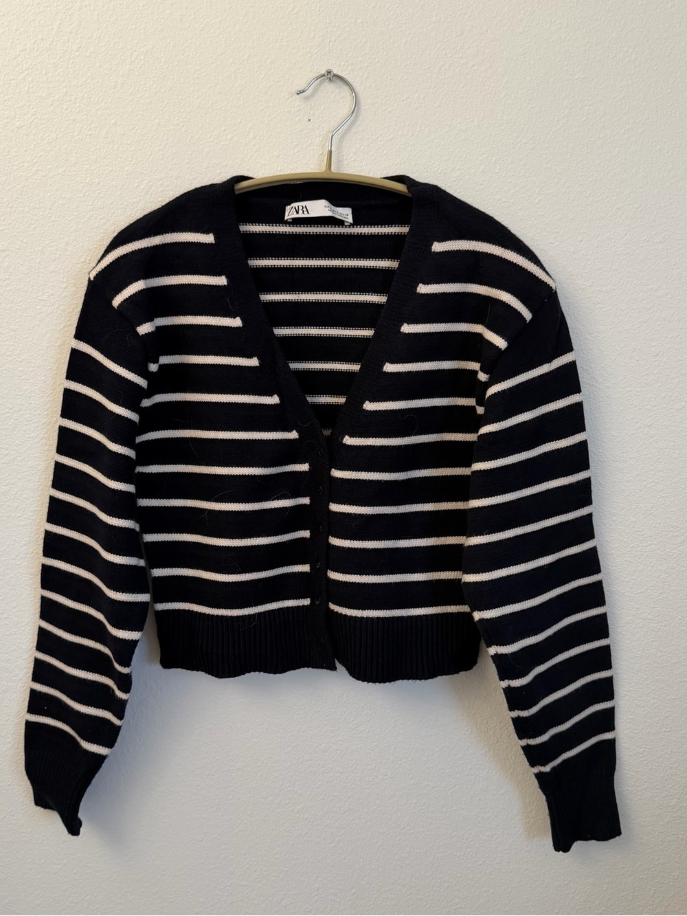 ZARA Black & White Striped V‑Neck Button Cardigan